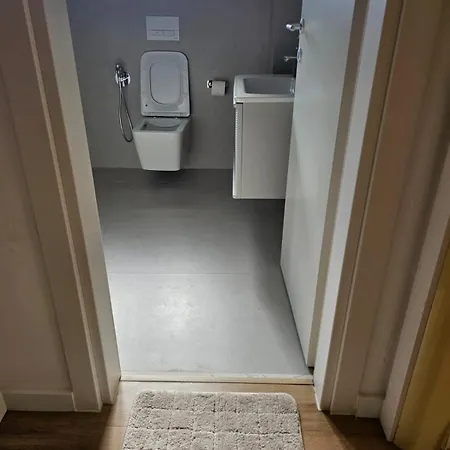 In Rruga Thoma Filpeu Apartment Tirana