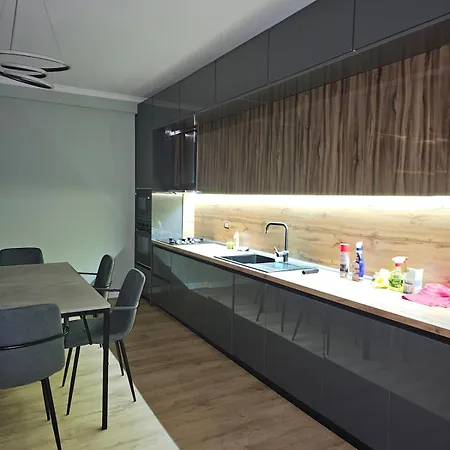 Apartment In Rruga Thoma Filpeu