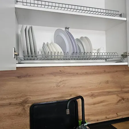 Appartement Entire In Road Thoma Filipeu Near Bunkart 1 2br With Balcony & Ac Tirana